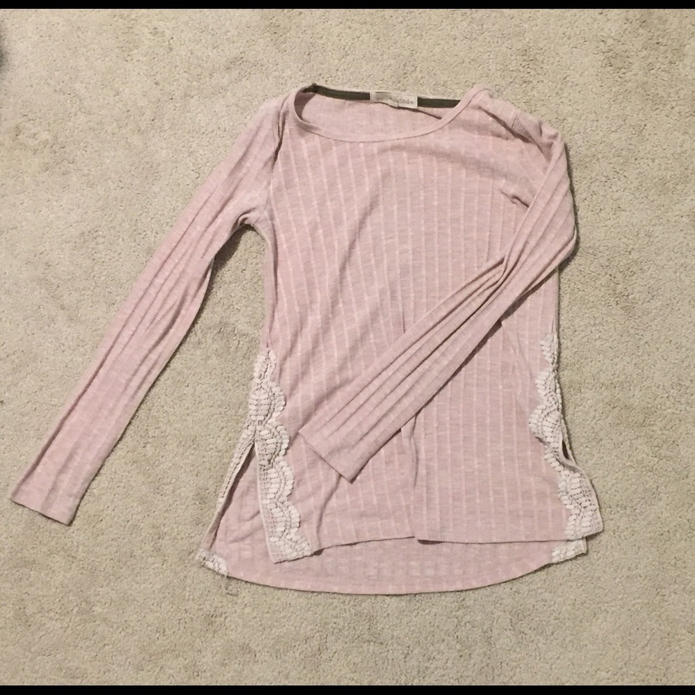 Pink ladies thin ribbed sweater w/ lace edge (xs)